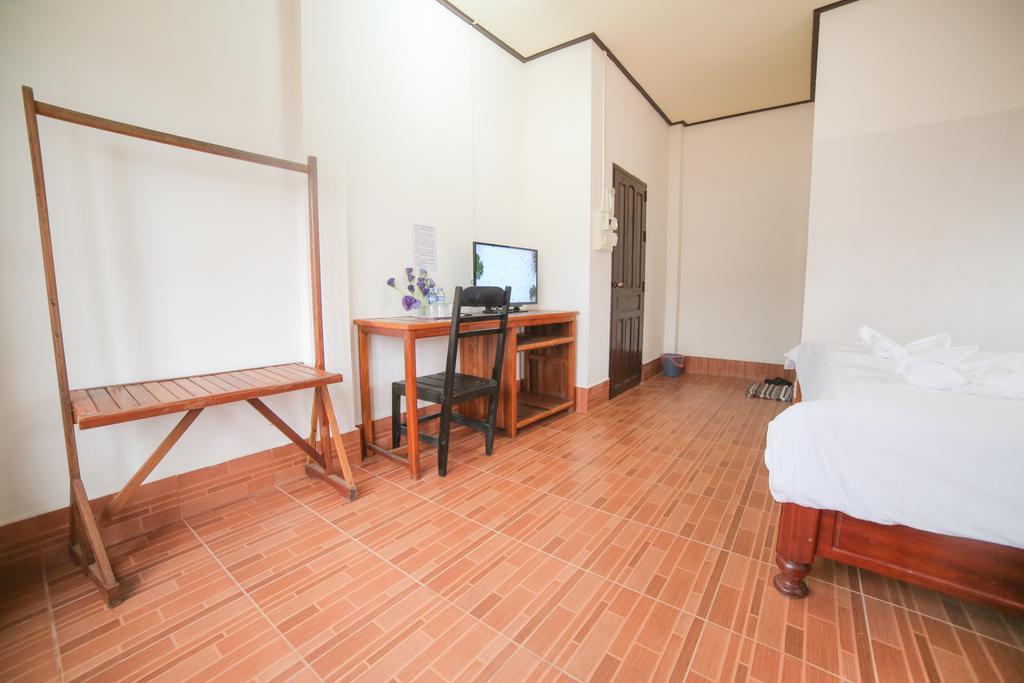Maylay Guesthouse Vang Vieng Exterior photo