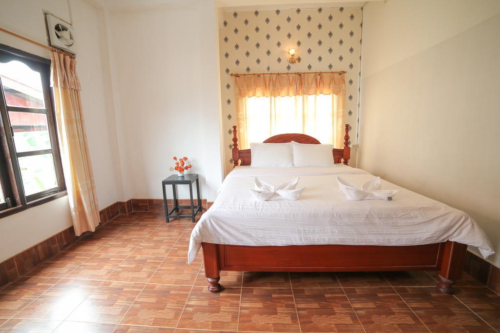 Maylay Guesthouse Vang Vieng Exterior photo