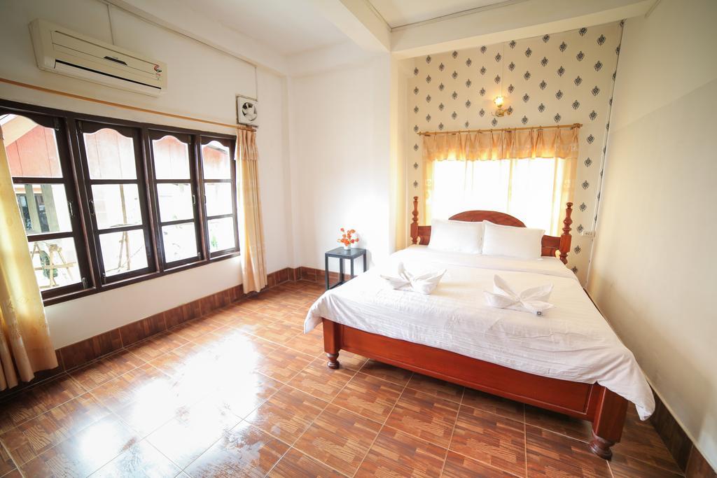 Maylay Guesthouse Vang Vieng Exterior photo