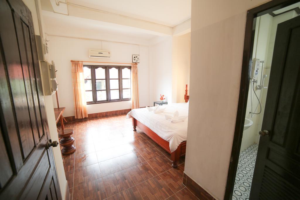 Maylay Guesthouse Vang Vieng Exterior photo