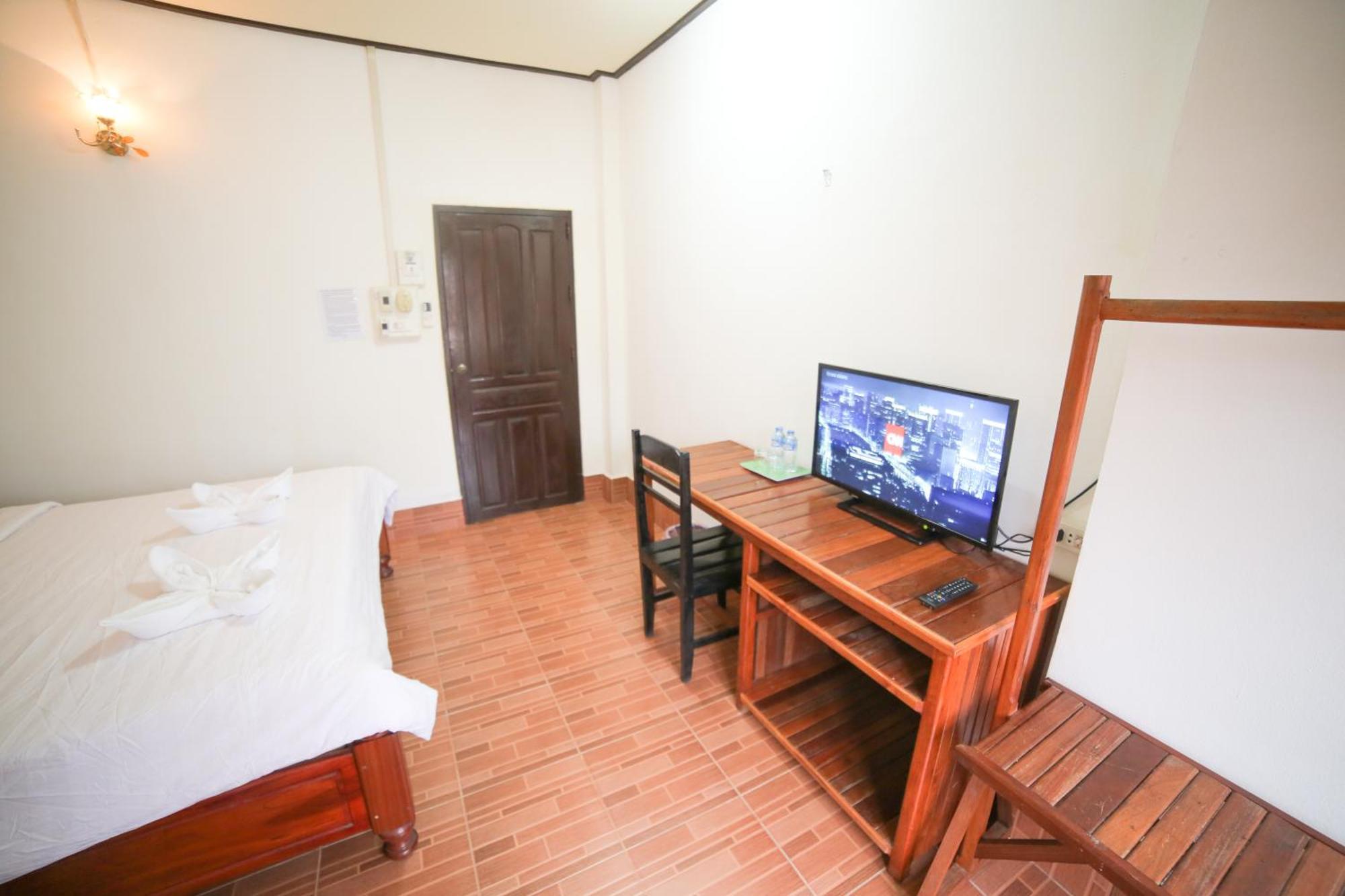 Maylay Guesthouse Vang Vieng Exterior photo