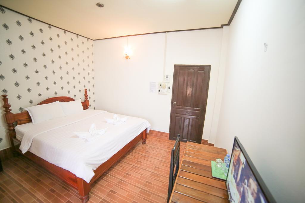 Maylay Guesthouse Vang Vieng Exterior photo