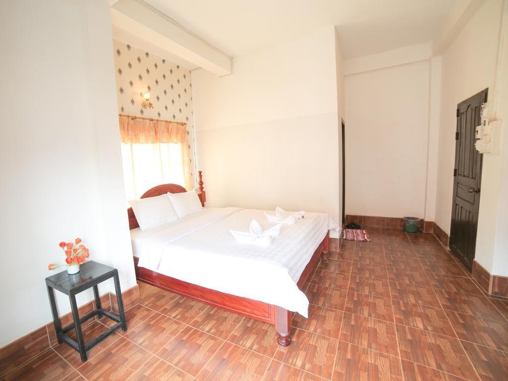 Maylay Guesthouse Vang Vieng Exterior photo